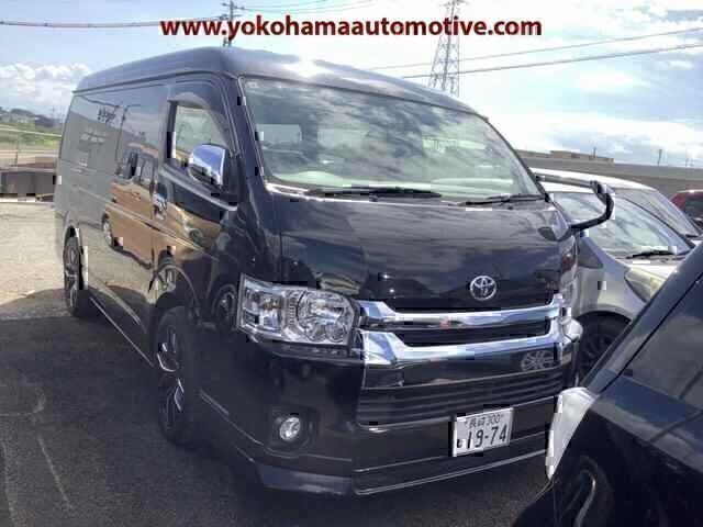 TOYOTA HIACE