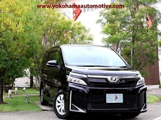 Toyota Voxy  '2019