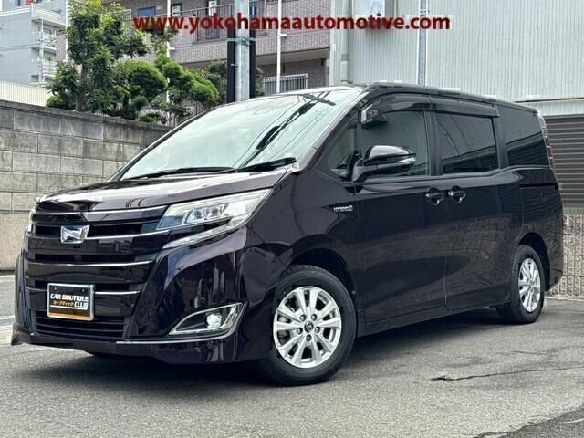 TOYOTA NOAH