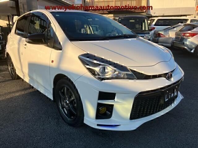 TOYOTA VITZ GR SPORT