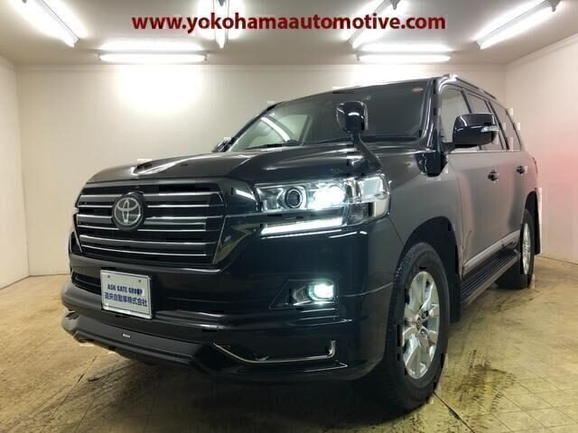 TOYOTA LAND CRUISER