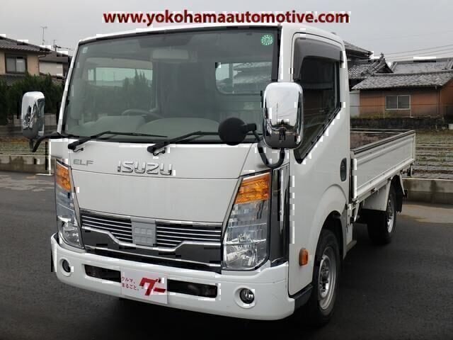Isuzu ELF  '2015