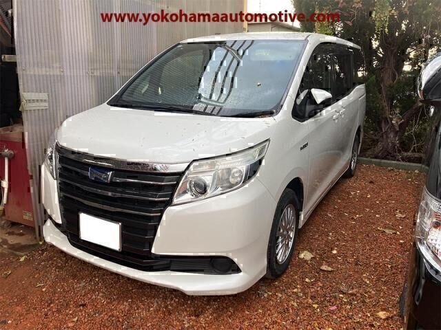 Toyota Noah  '2015