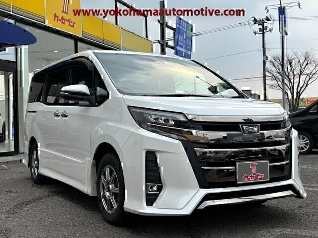 Toyota Noah  '2018