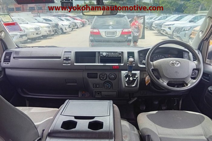 Car Image 9