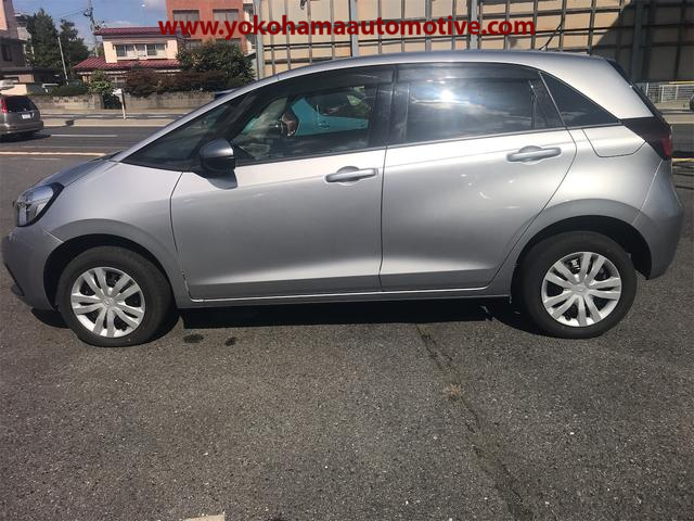 Car Image 18