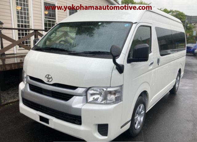 TOYOTA HIACE COMMUTER