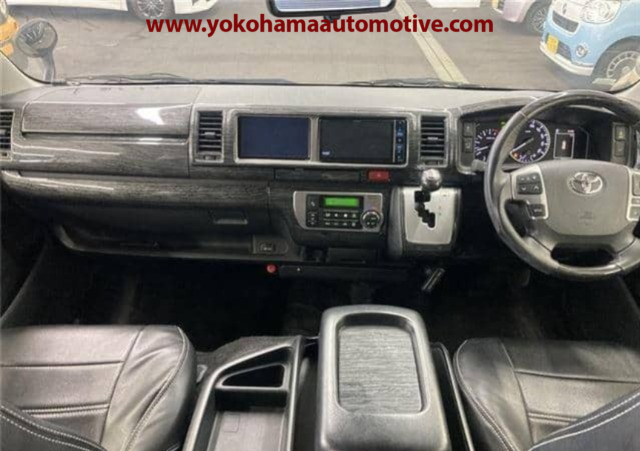 Car Image 4