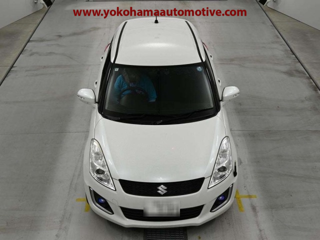 Car Image 4