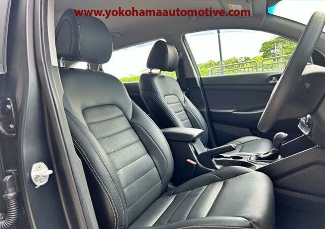 Car Image 11
