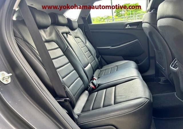 Car Image 17
