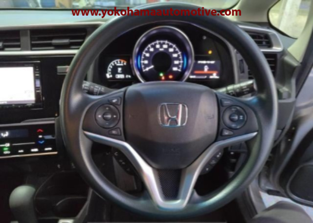 Car Image 17
