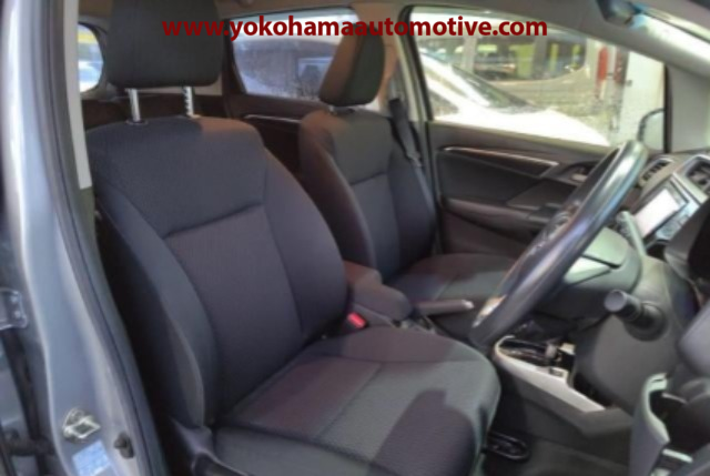 Car Image 18