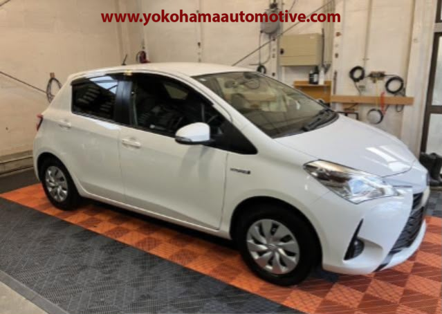 TOYOTA VITZ 1.5F
