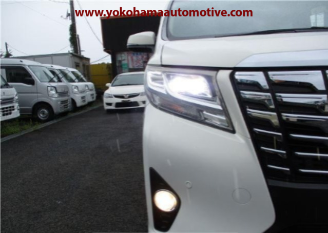 Car Image 9