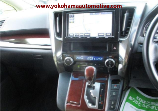 Car Image 28