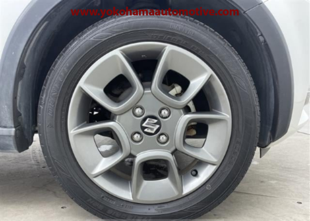 Car Image 10