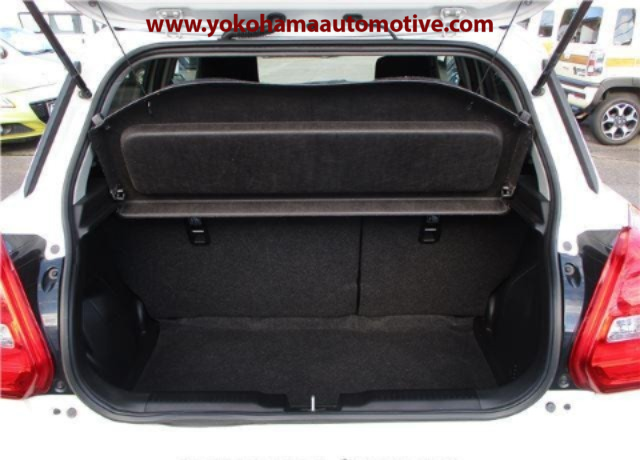 Car Image 11