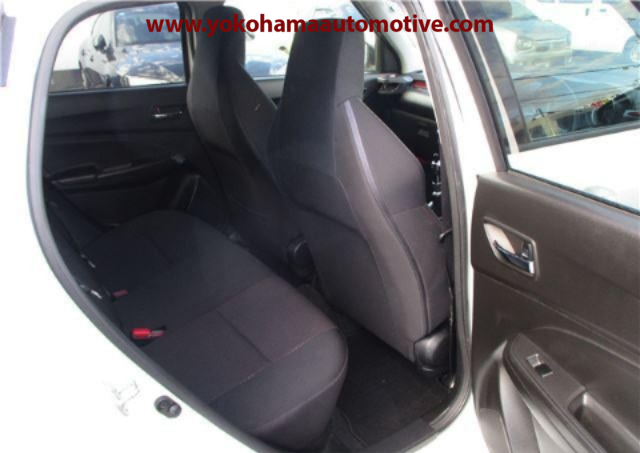 Car Image 15