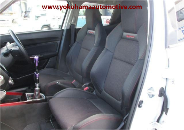 Car Image 18