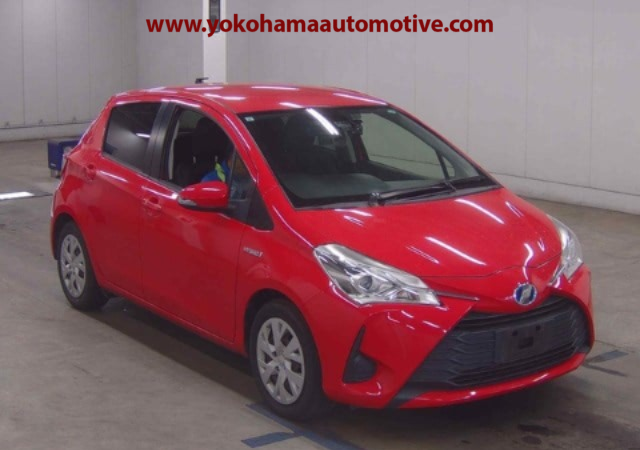 TOYOTA VITZ HYBRID U