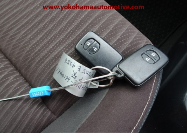 Car Image 16