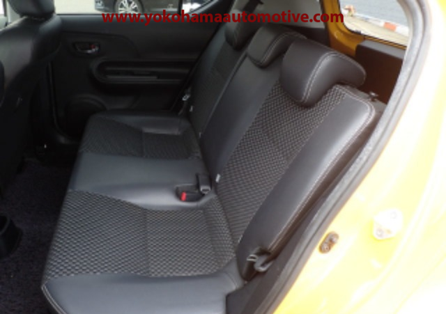 Car Image 21