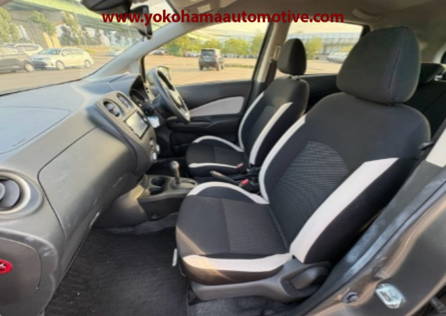 Car Image 21