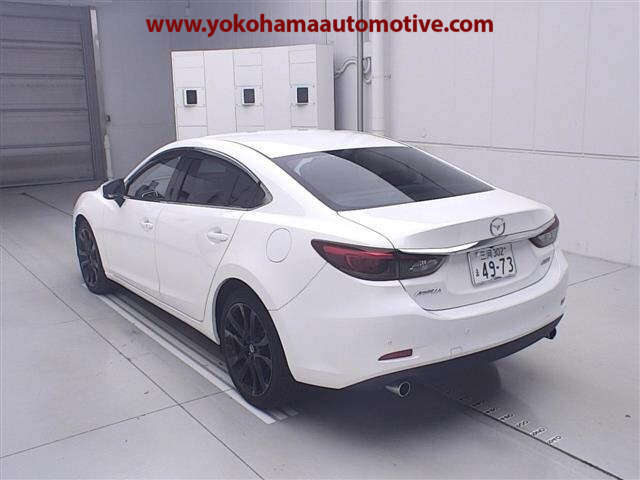 Car Image 9