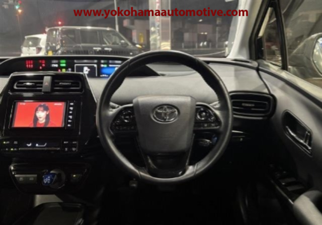 Car Image 21